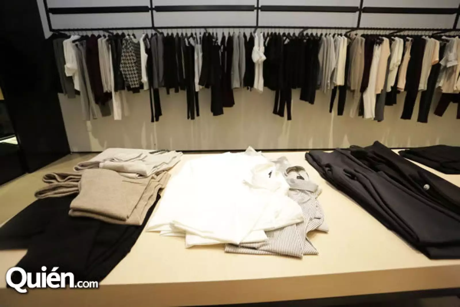 Inauguración Theory