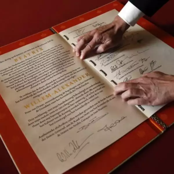 monarquia, holanda, poder