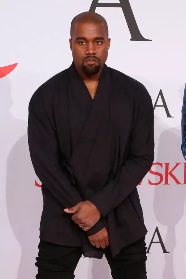 Kanye anunció en twitter su millonaria deuda.