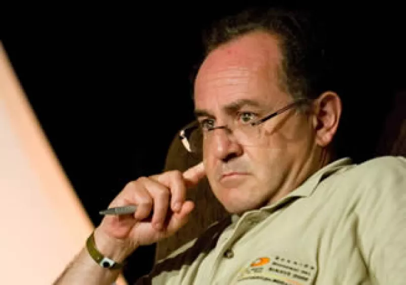 El director del Centro Nacional de Vigilancia Epidemiológica, Miguel Ángel Lezana, comenta que nos tenemos que preparar para un escenario de epidemia peor al de abril.   (Foto: Notimex)