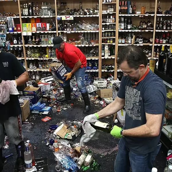 Sismo Napa licoreria California