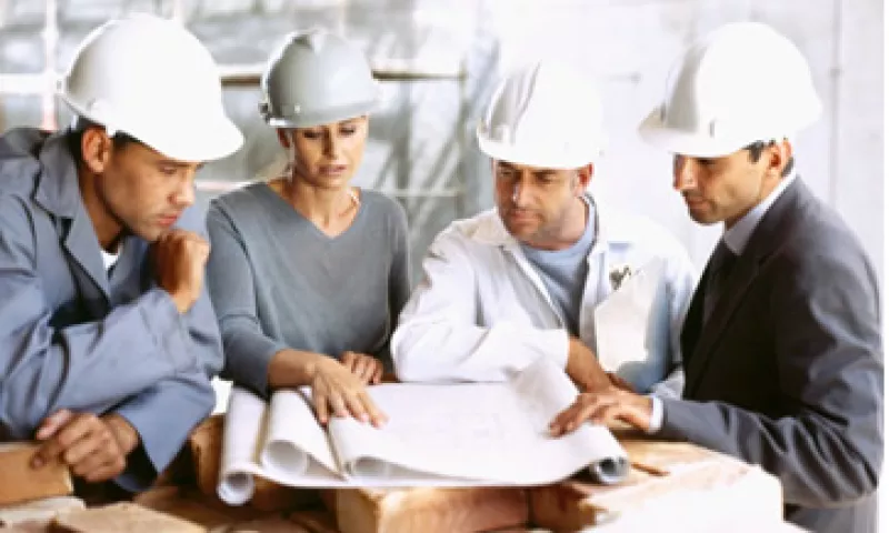 Los expertos estiman  que en el 2030 crecerá la demanda de ingenieros, mecánicos y arquitectos en México. (Foto: Thinkstock)
