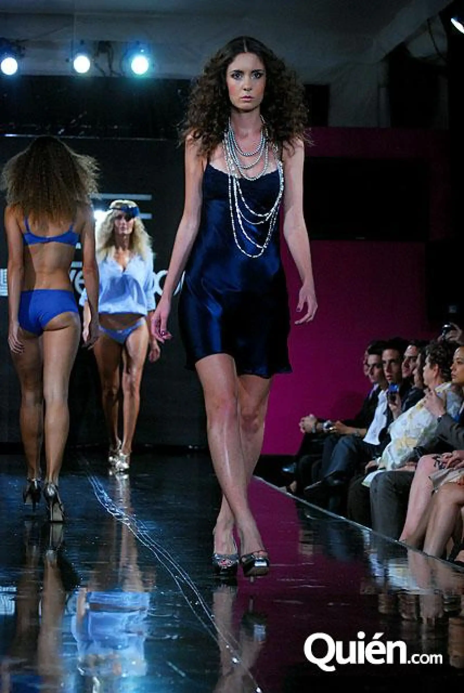 PASARELA LENCERIA LIVERPOOL