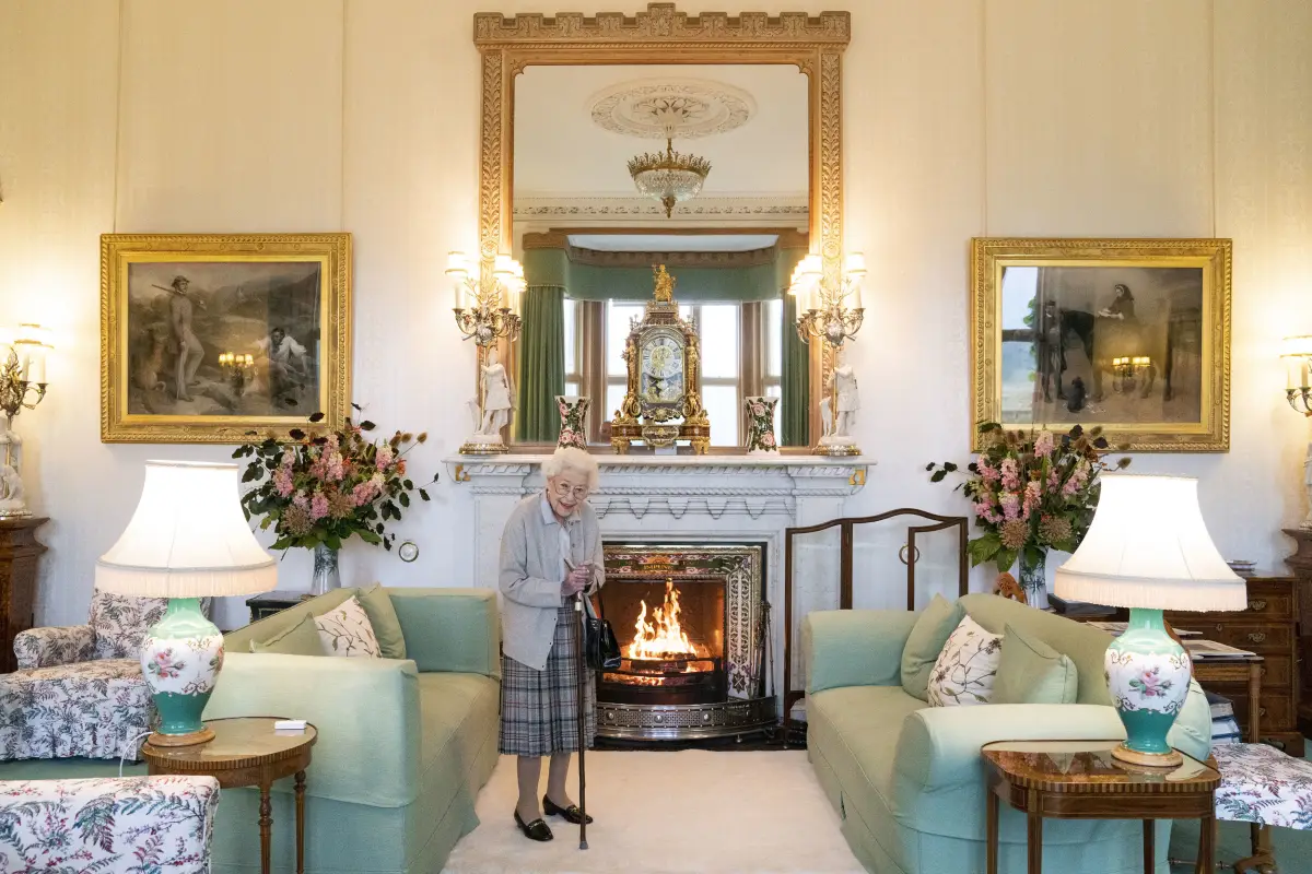 Reina Isabel II