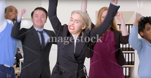 emilia-clarke-making-stock-photos-6-5b0801c88071d__700