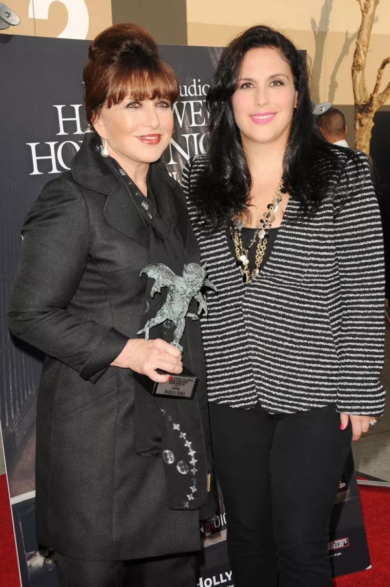 La actriz mexicana agradeció las felicitaciones por su cumpleaños. Angélica Vale escribió desde la cuenta de Twitter de su hijo Daniel un especial mensaje de cumpleaños para su abuelita.