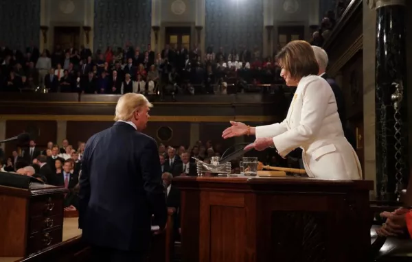 Donald Trump y Nancy Pelosi.jpg