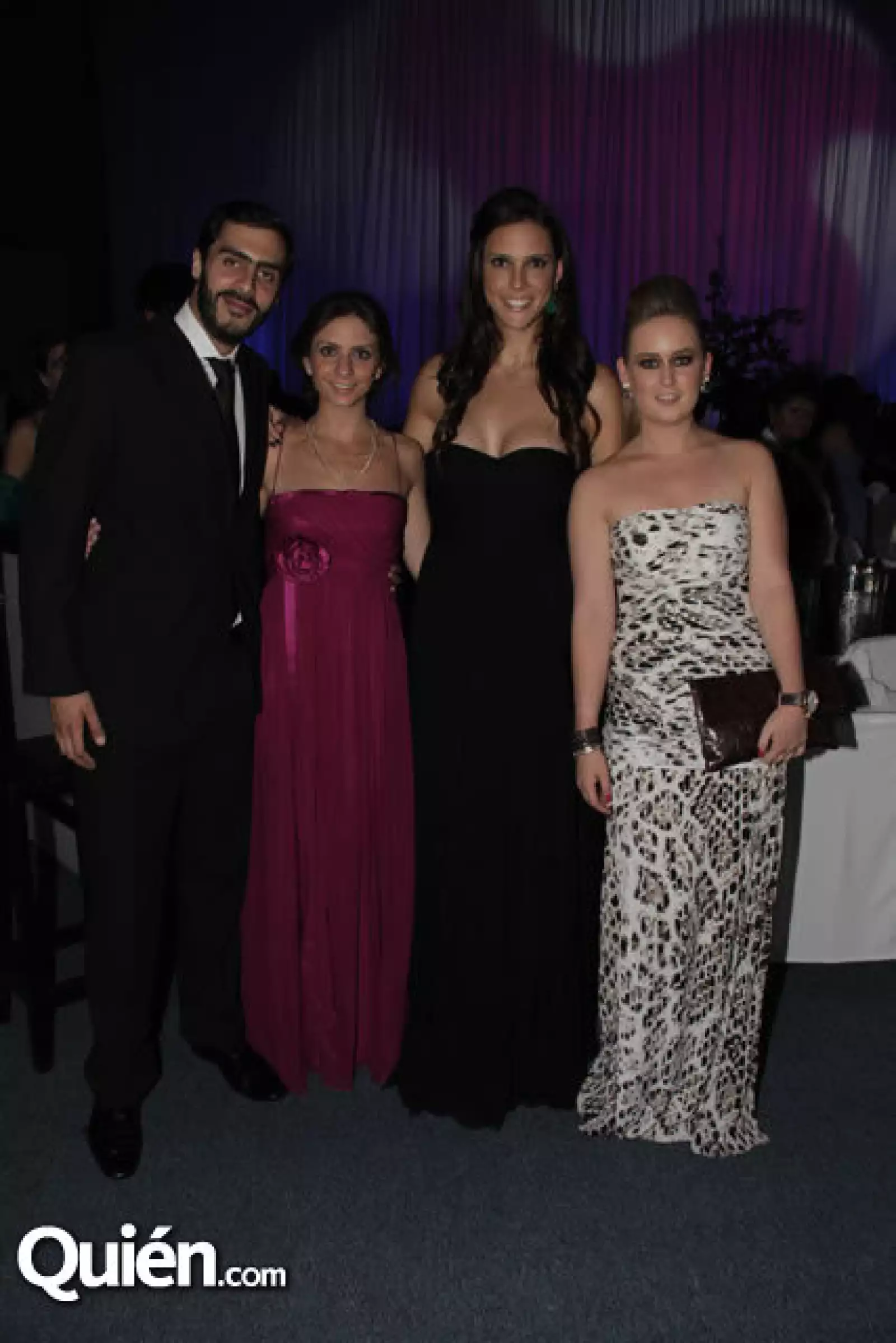 Eduardo Solís,Ana Paula Sanmartin,Andrea Tabachnik,Carlota Creel