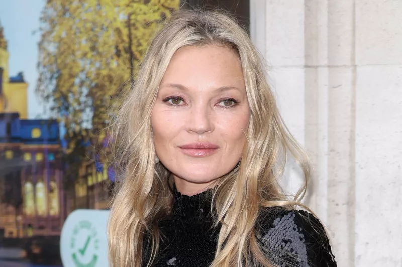 Kate Moss lanzará línea de belleza con musgo marino