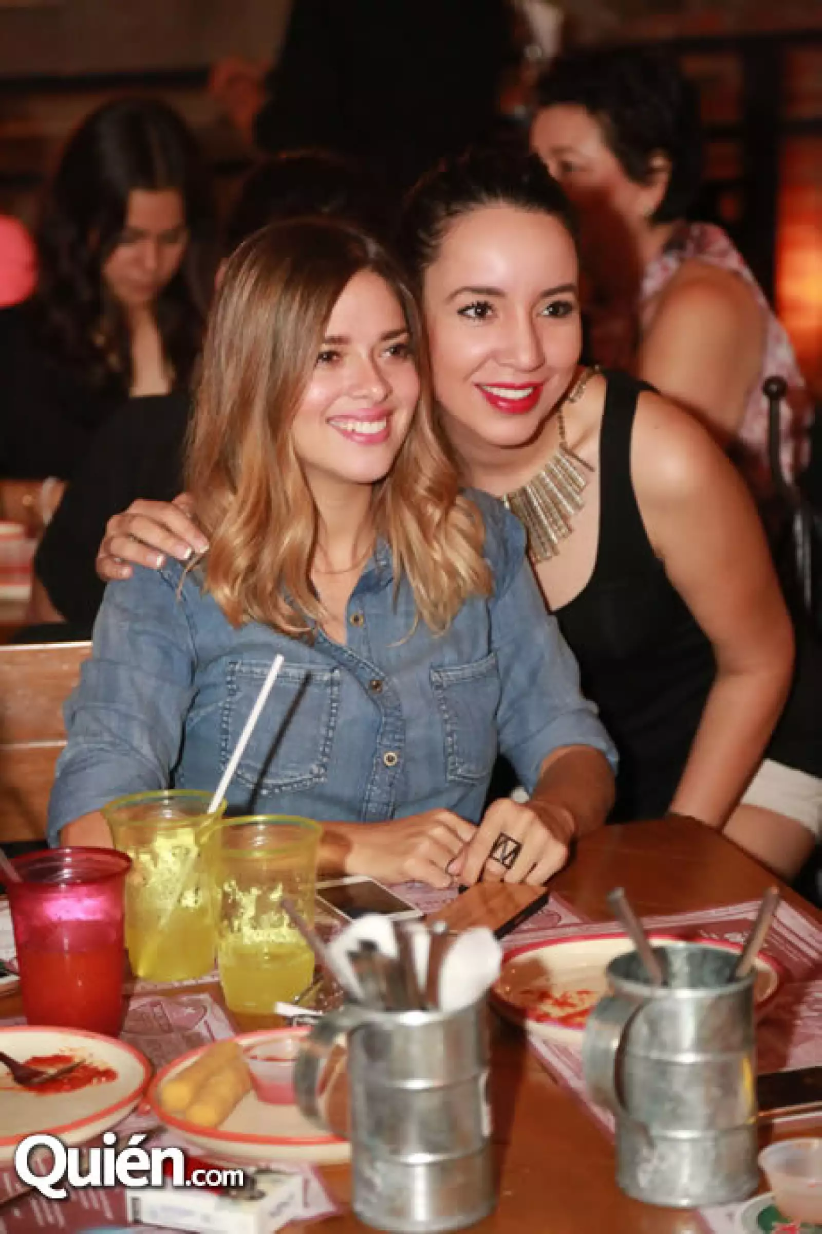 Gi Castellano y Mabel Alemon