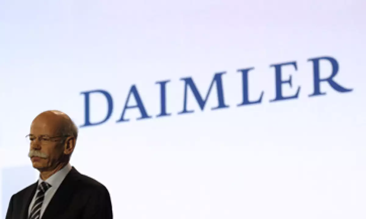 Daimler ofrecería sus acciones a un precio de entre 36.20 euros y 37 euros por papel. (Foto: AP)