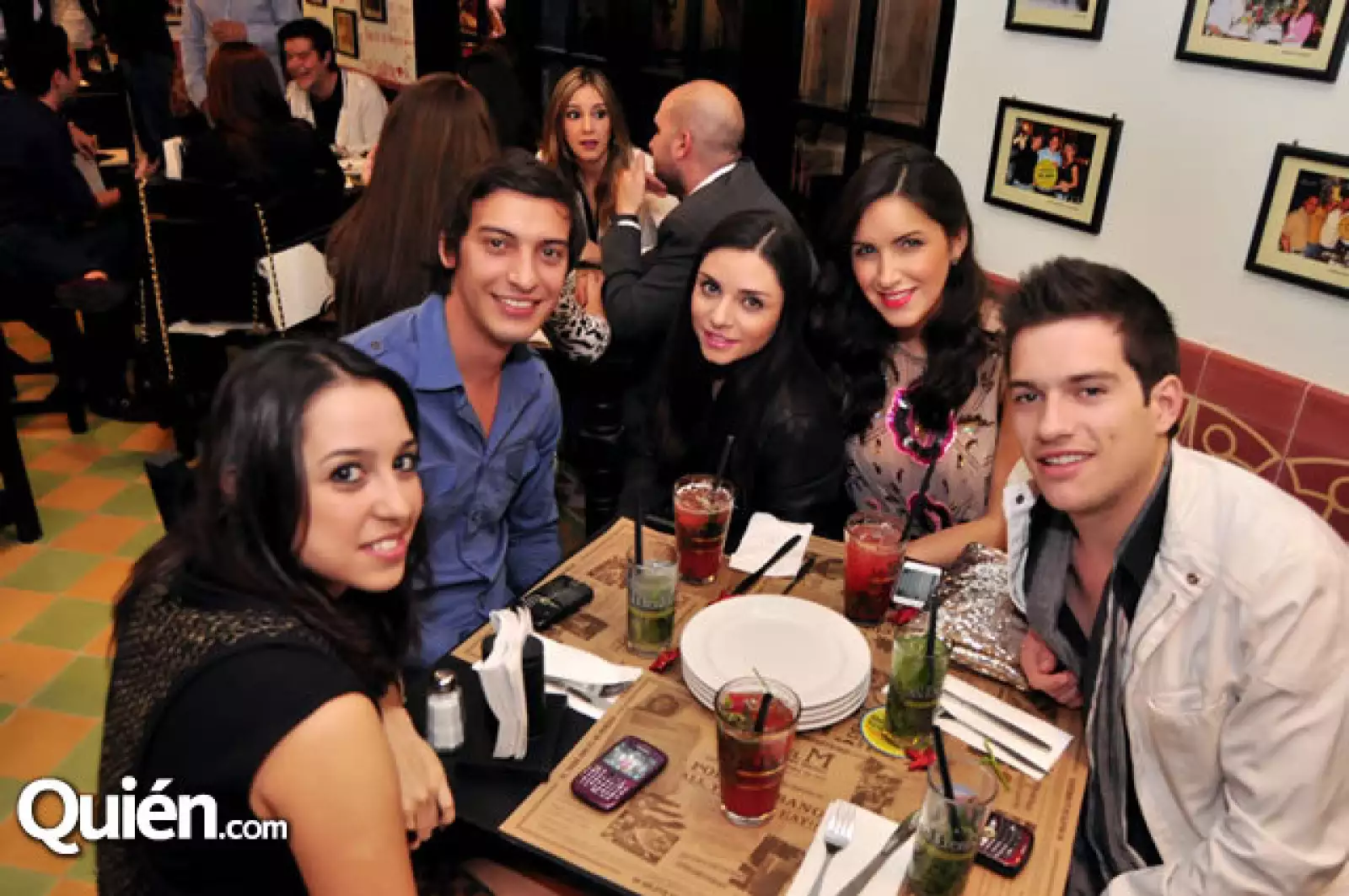 Bárbara Treviño,Antonio Soto,,Alejandra Ibarra,Andrea González