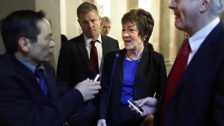 La senadora republicana y su compañero demócrata Joe Manchin tienen una propuesta que crecería el techo de deuda hasta enero.