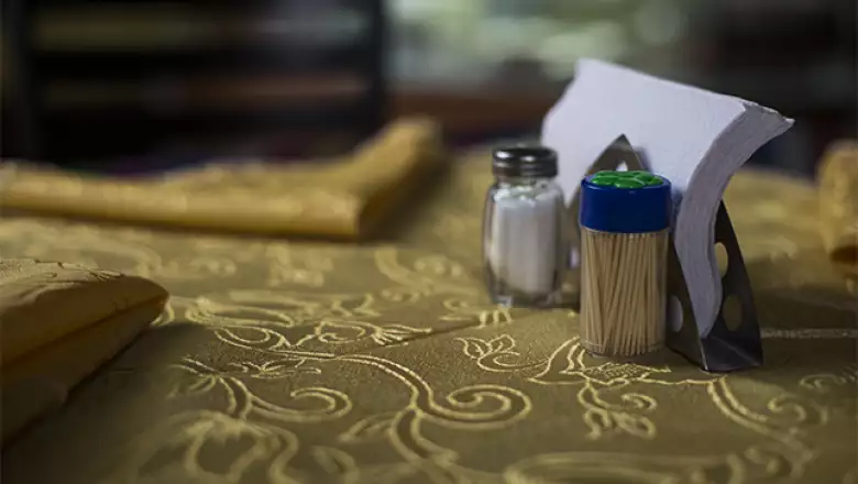 El restaurante Ali Babá está revestido con artículos árabes originales de Siria, traídos por los Taleb.