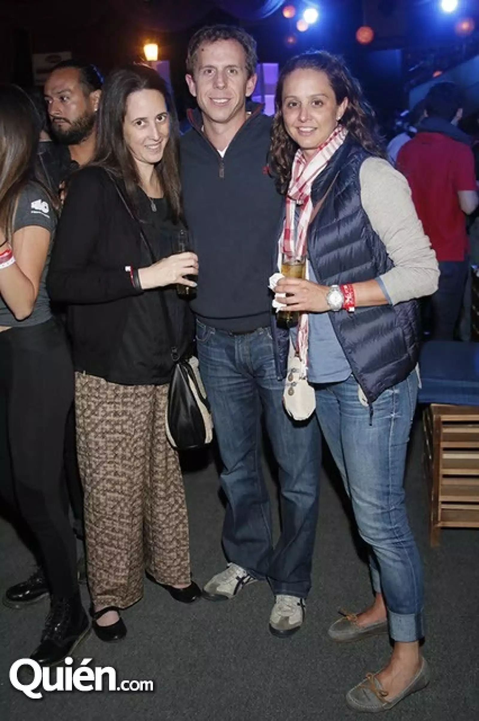 Ana Blanch, Larry González y Paola Molina