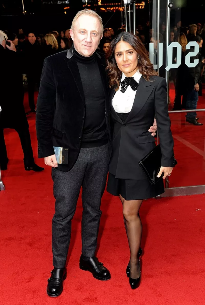 La actriz mexicana acaparó los reflectores a su paso por la red carpet del estreno de la película "Exodus: Gods and Kings" en Odeon Leicester Square.