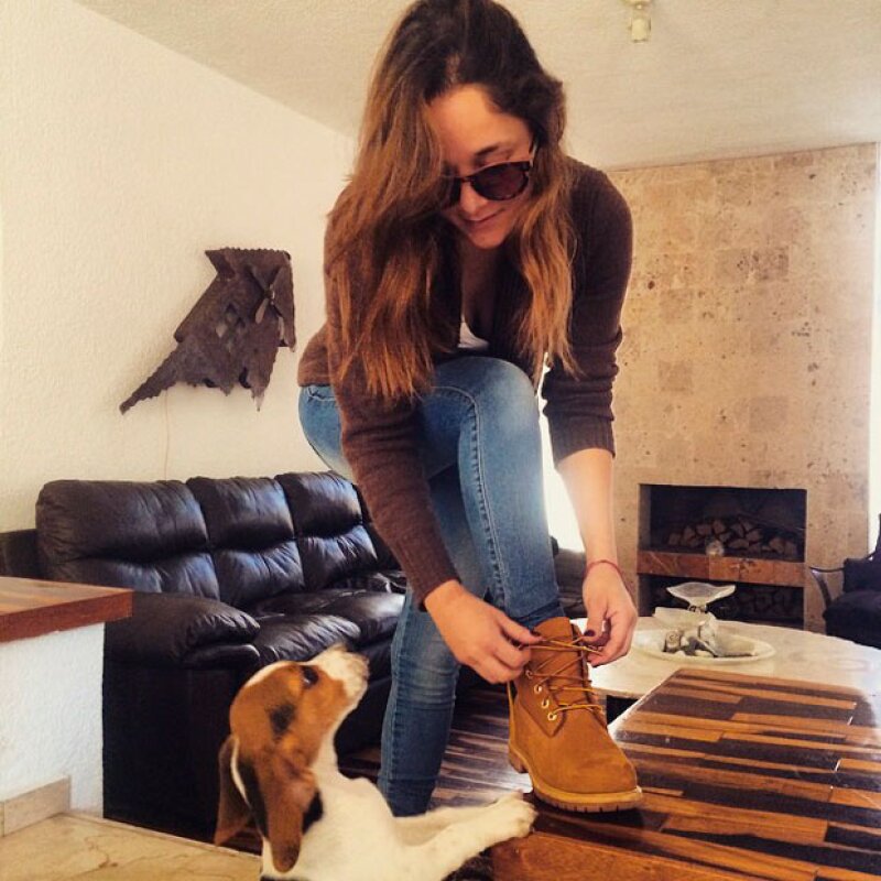 Aunque previamente había dicho que le gustaría tener hijos, por el momento Sherlyn está muy contenta con una perrita.