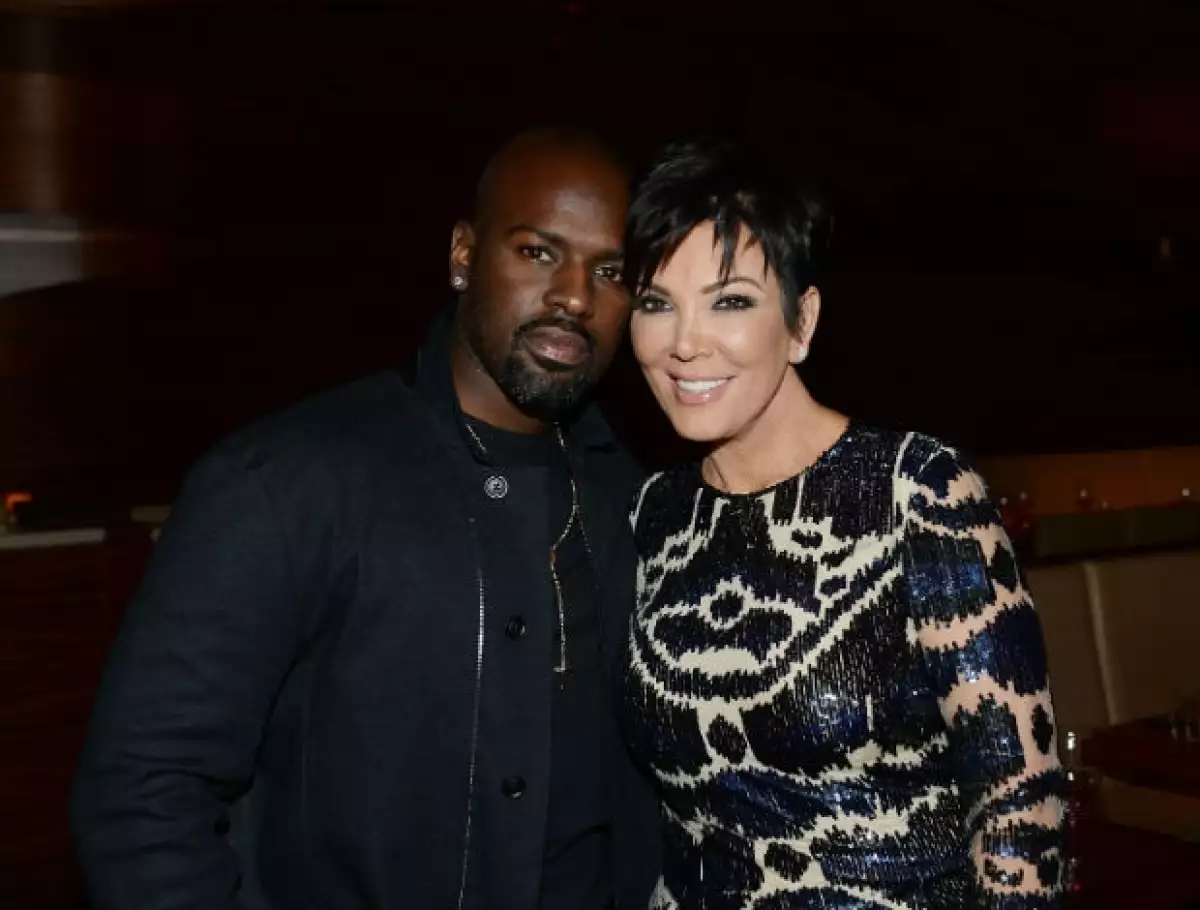 Después de su separación definitiva de Bruce Jenner, la matriarca del clan Kardashian finalmente apareció con su nuevo amor durante su reciente fiesta de cumpleaños.