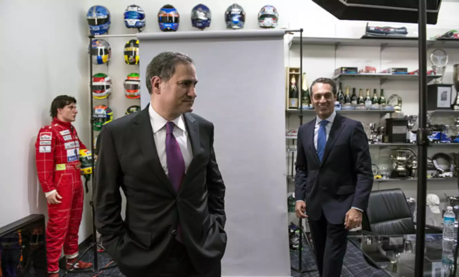 CIE ha conseguido los patrocinios de América Móvil, Santander, Banamex, Diageo, Coca Cola y Grupo Modelo, además de estar cocinando dos acuerdo más, señala Soberón; mientras Slim Domit dice que "sólo falta que Checo Pérez se suba al podio".