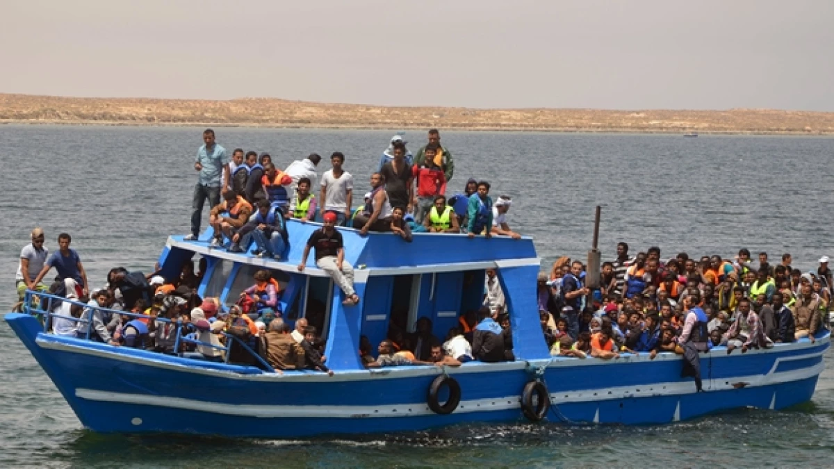 bote de migrantes mediterraneo