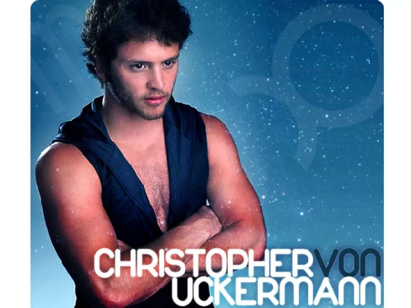 La canción es el primer sencillo del nuevo disco como solista del cantante, mismo que saldrá a la venta a mediados de noviembre.