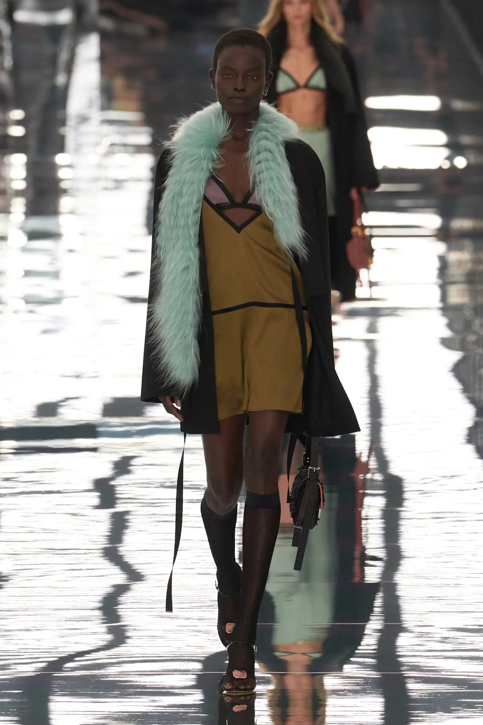 Fendi S27 005.jpg