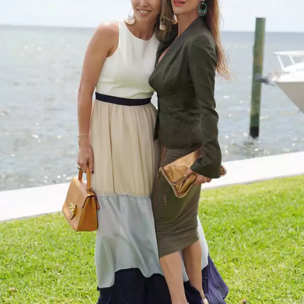 Antonella Palazio & Amber Damelio.jpg