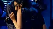 La cantante ofreció la noche de ayer un concierto en donde recibió Disco de Oro por las más de 30 mil copias vendidas.