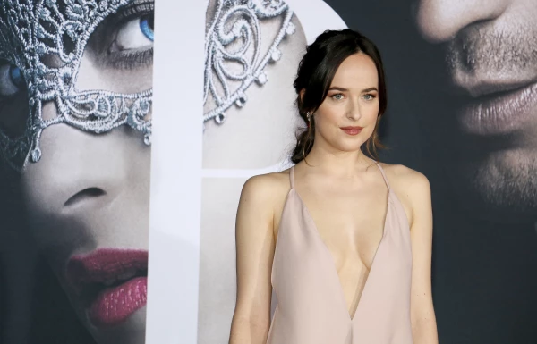 Dakota Johnson.