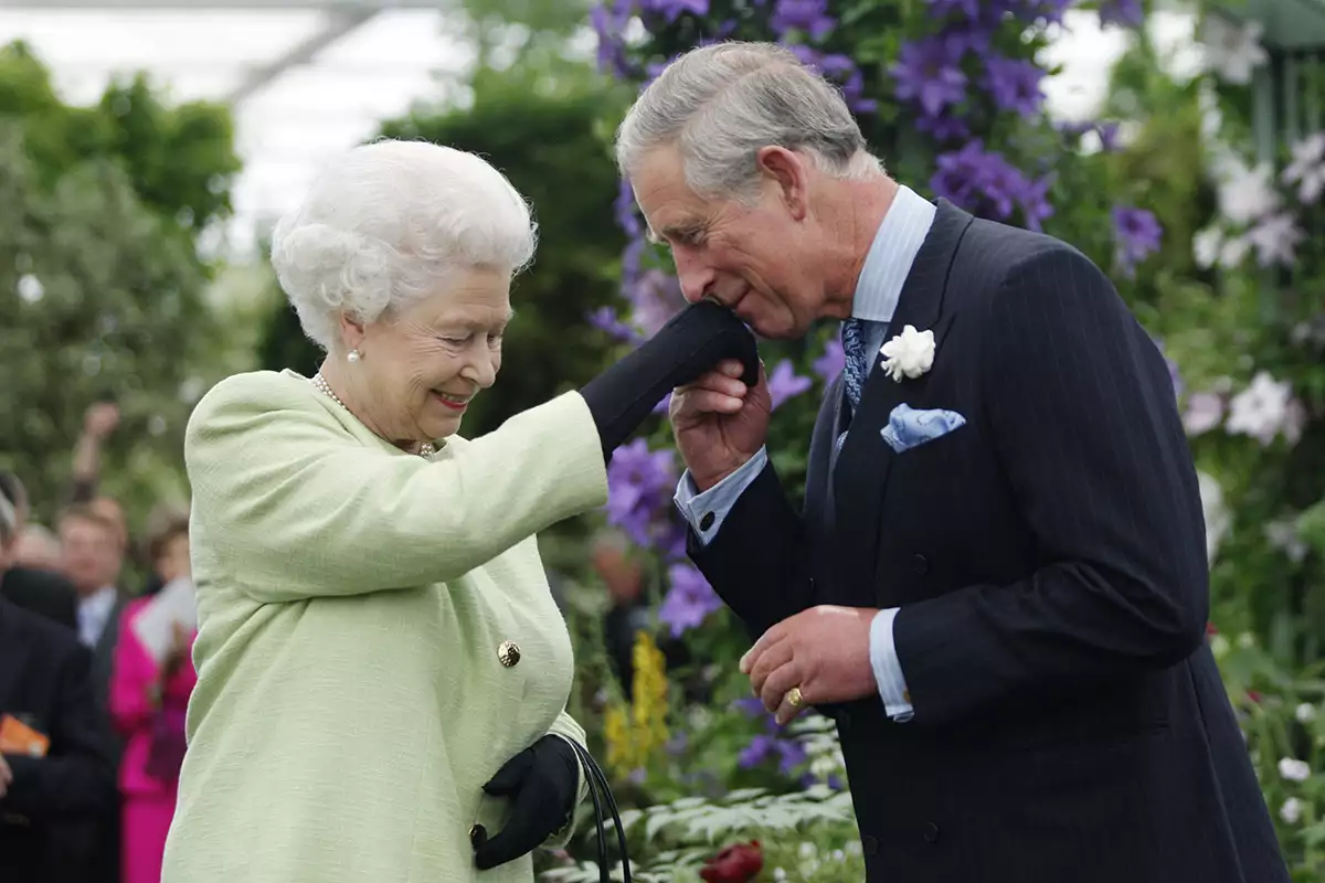 Rey Carlos III celebra el primer Día de las Madres en Reino Unido sin la reina Isabel II