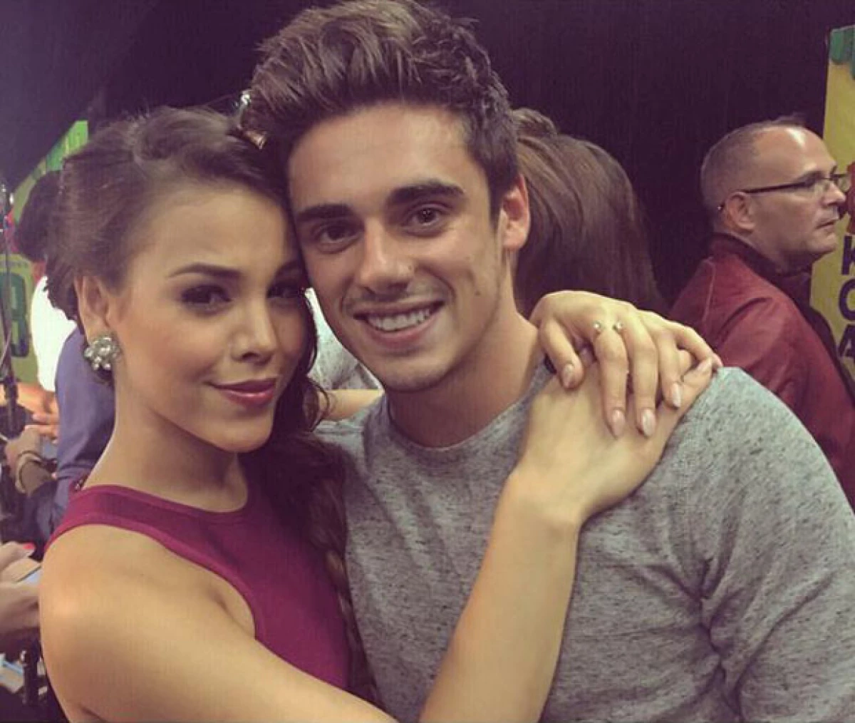 Aunque nombres como el del clavadista Chris Mears y el cantante Juan Solo han sido relacionados sentimentalmente a la joven artista, ella se encuentra enfocada en su carrera profesional.