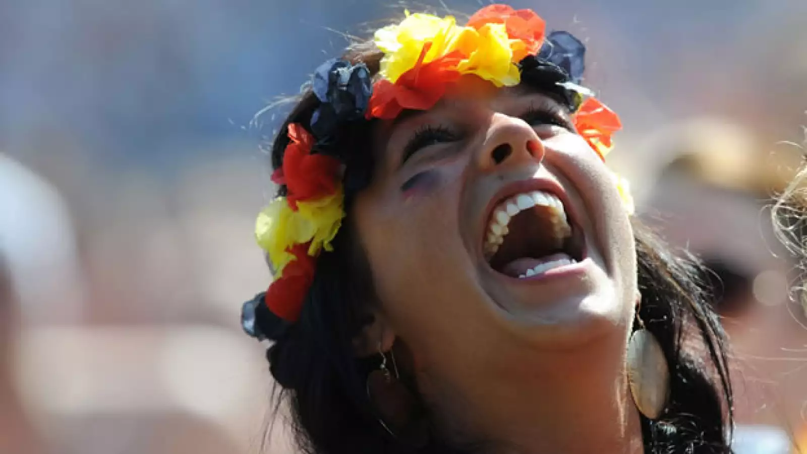 Aficionada alemana feliz