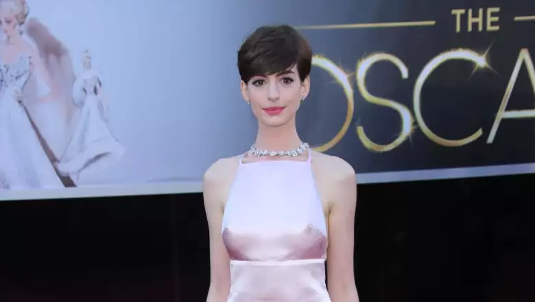 Anne Hathaway