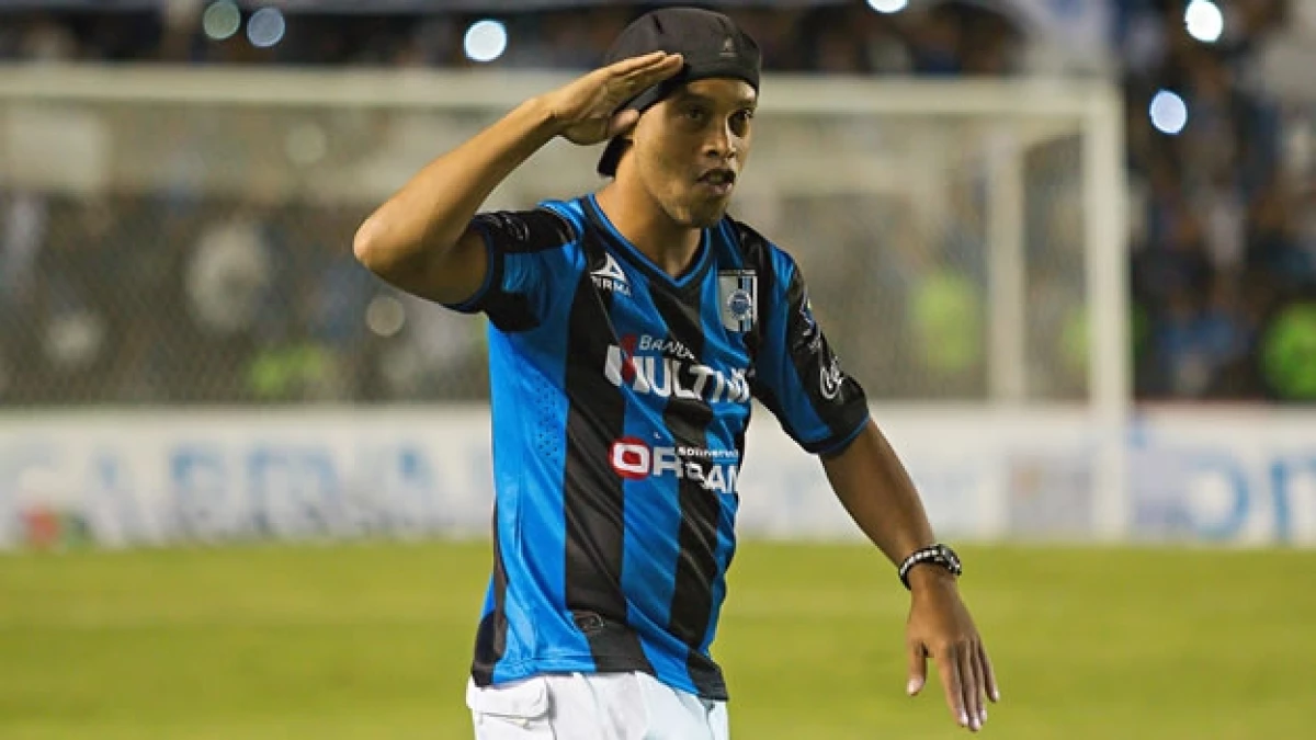 Ronaldinho presentacion estadio