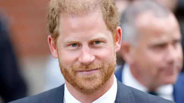 El príncipe Harry sigue distanciado de Buckingham