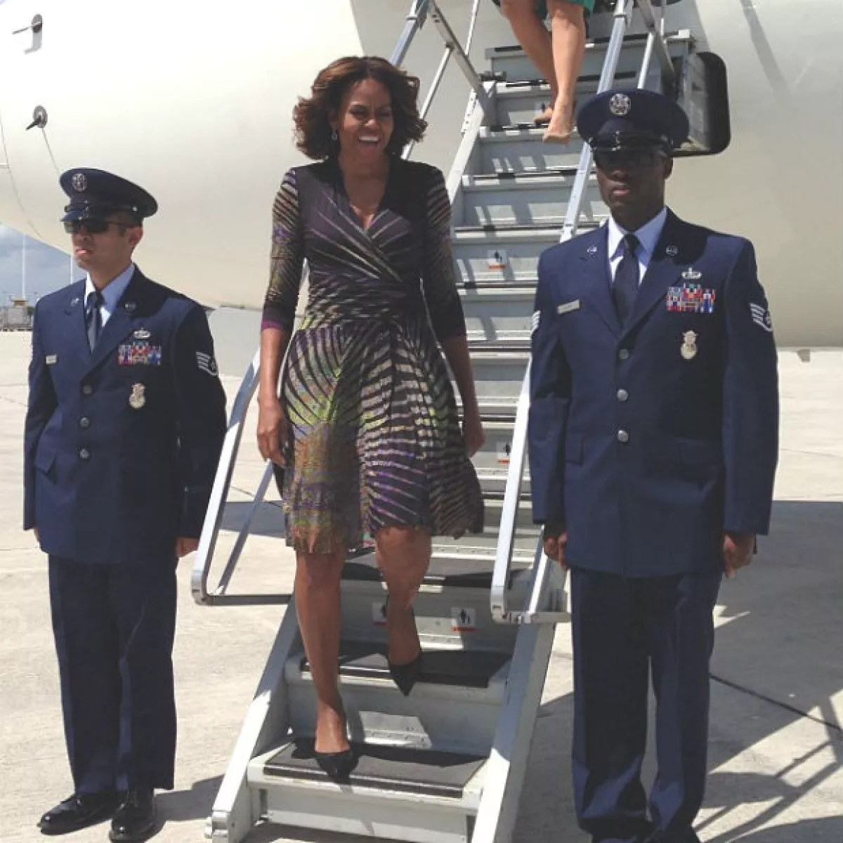 Michelle Obama luce cómoda y segura de si misma con cada uno de sus outfits.