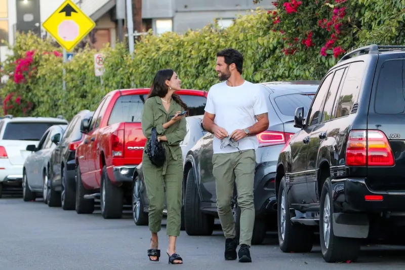 PREMIUM EXC Eiza Gonzalez & New Boyfriend Paul Rail