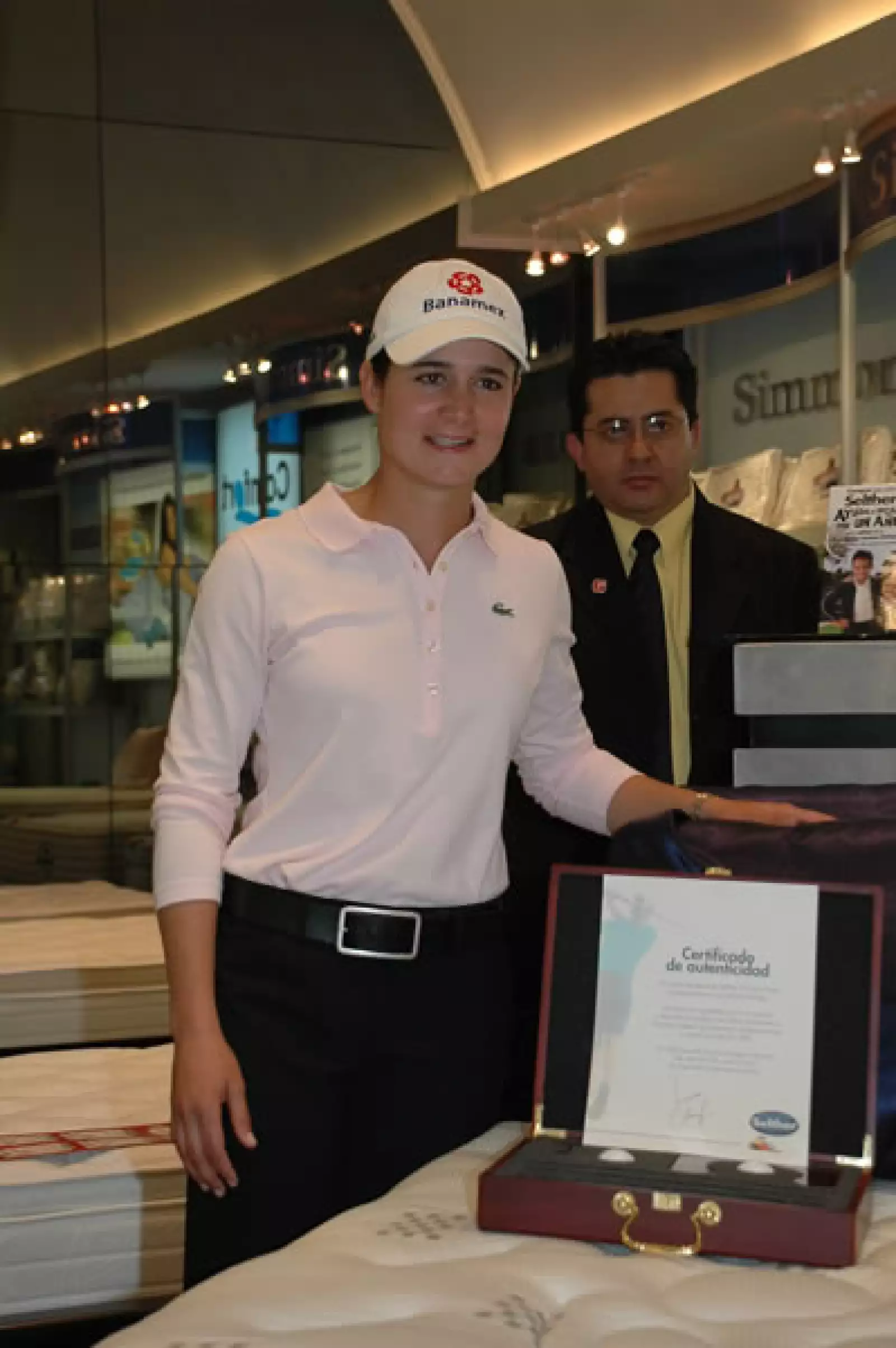 Presentación colchón Selther Lorena Ochoa