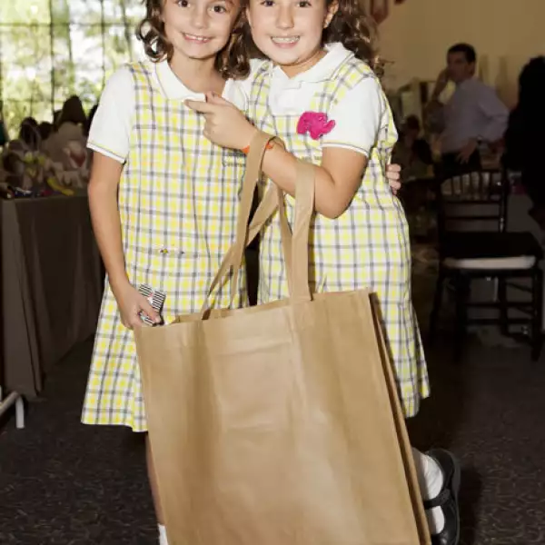 Almu Jacks y Fernanda Martínez