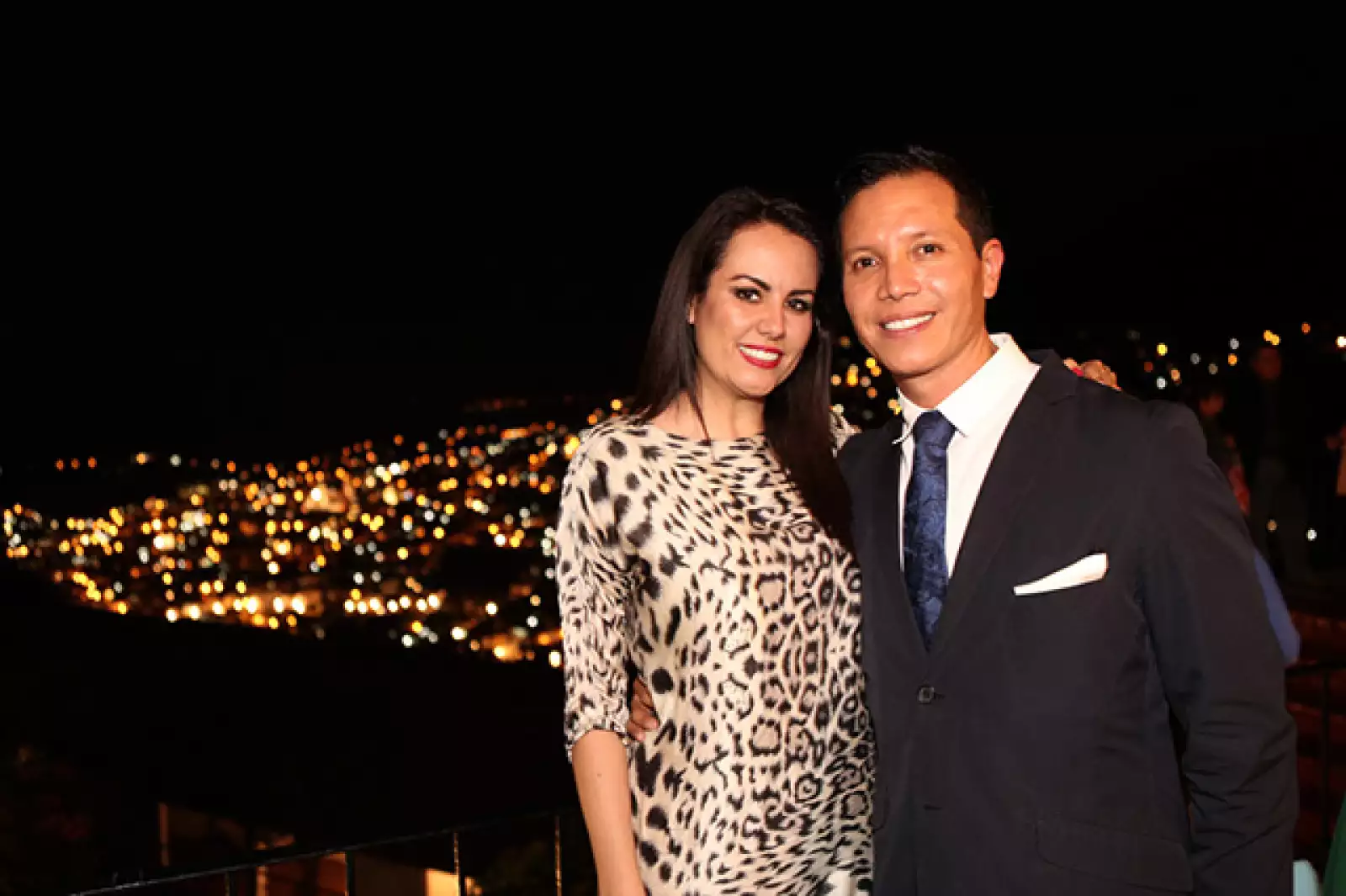 Claudia Ortíz,Óscar Figueroa