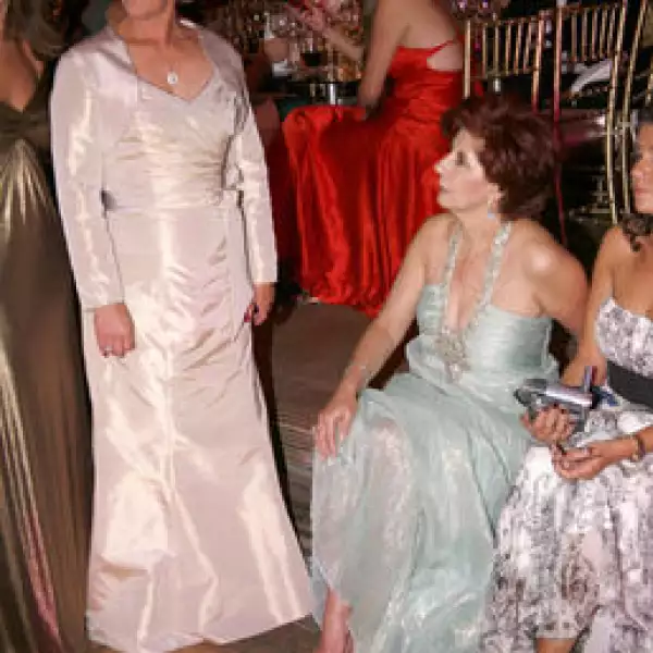 Roxana Millet, Virginia Rios