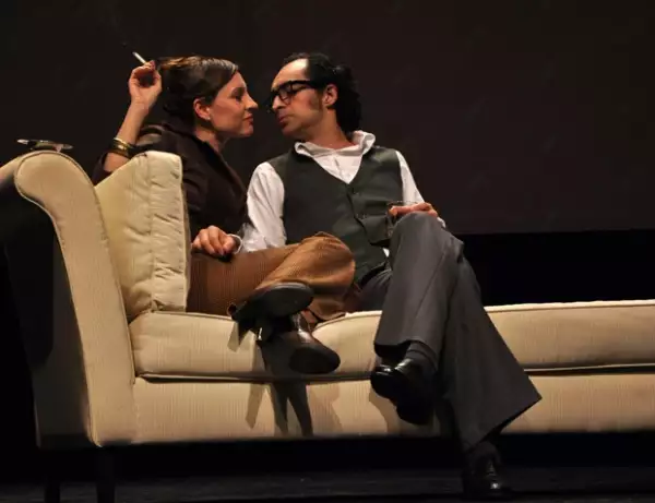 Bruno y Marina interpretan a una pareja de esposos que terminan por enredarse en sus propias traiciones.