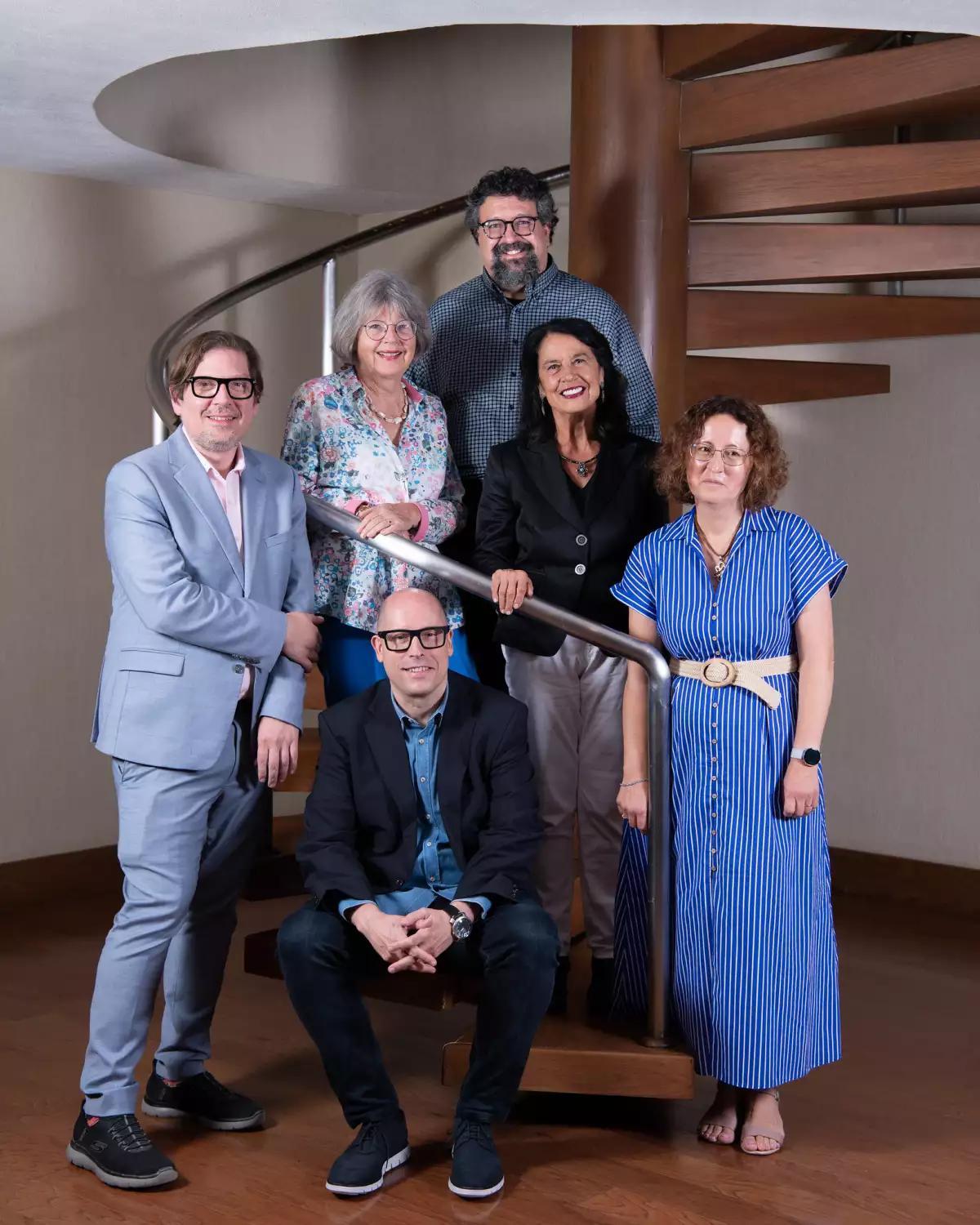 Antonio Sáez Delgado, Ignacio Sánchez Prado, Javier Guerrero, Oana Fotache Dubălaru, Sandra Ozzola, Michi Strausfeld y Vittoria Borsò integrantes del jurado del Premio FIL de Lenguas Romances 2023.