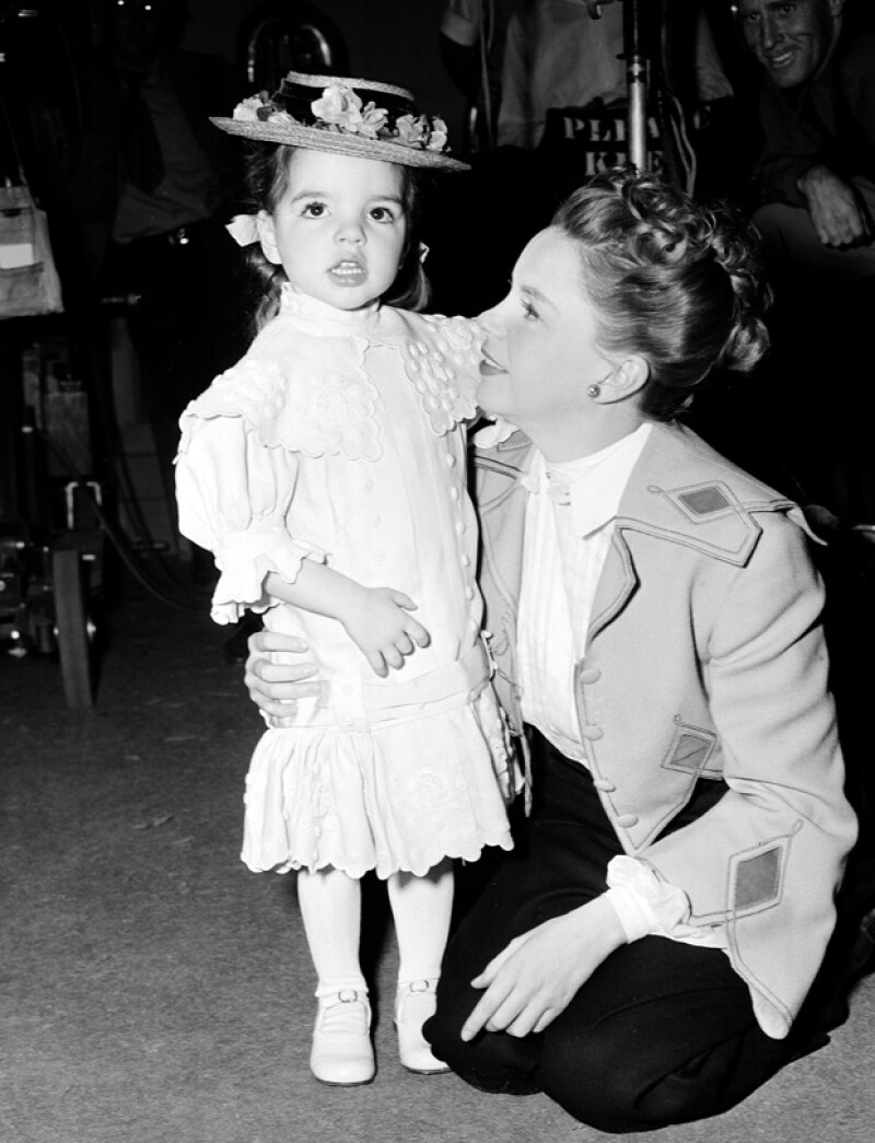 Liza con su mamá Judy Garland.