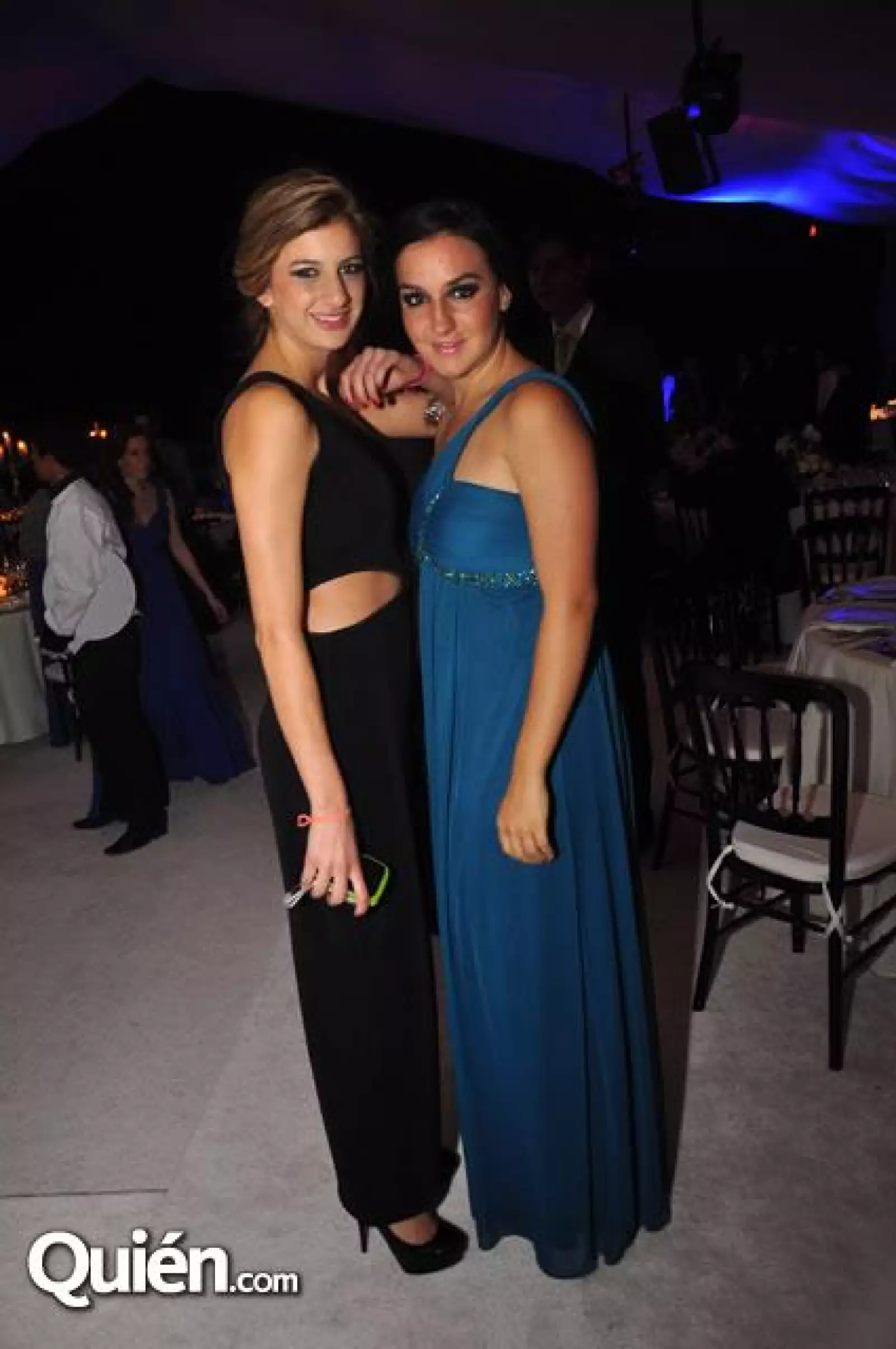 Mónica Orozco,Luz Cervantes.