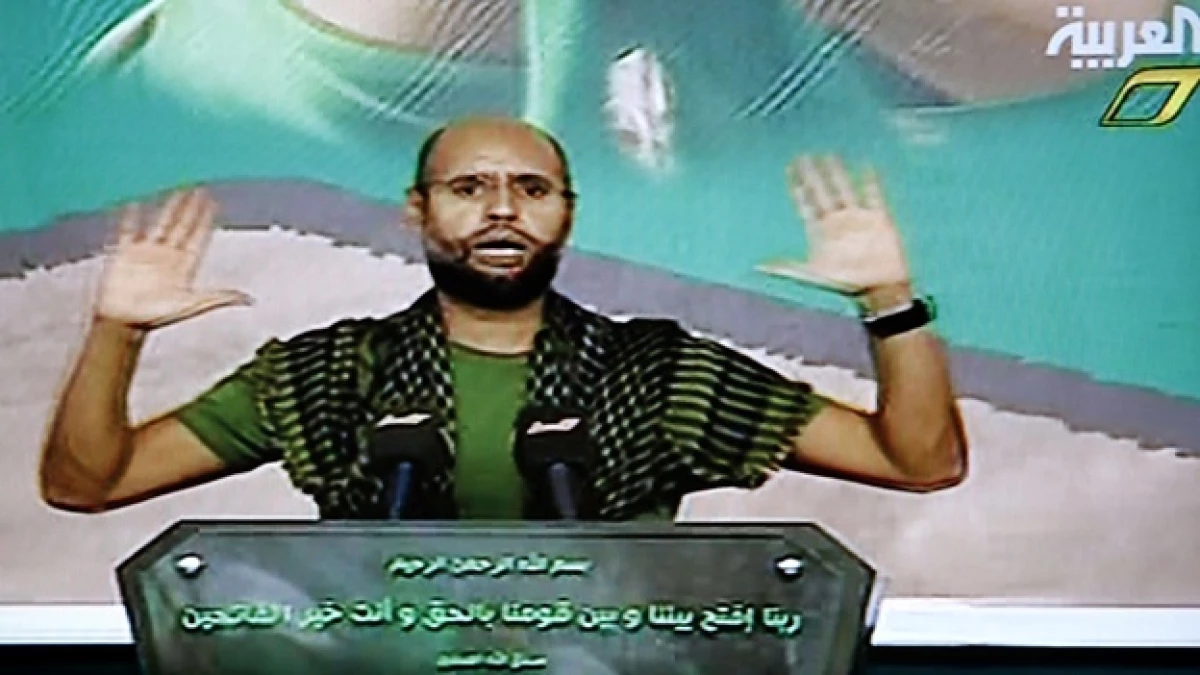 hijo de gadhafi da un discurso