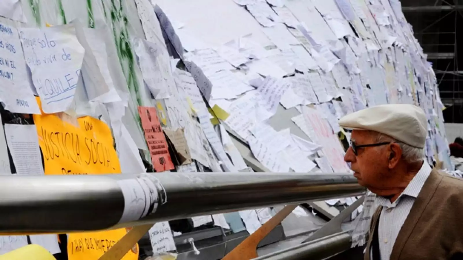 España - protestas - mensajes