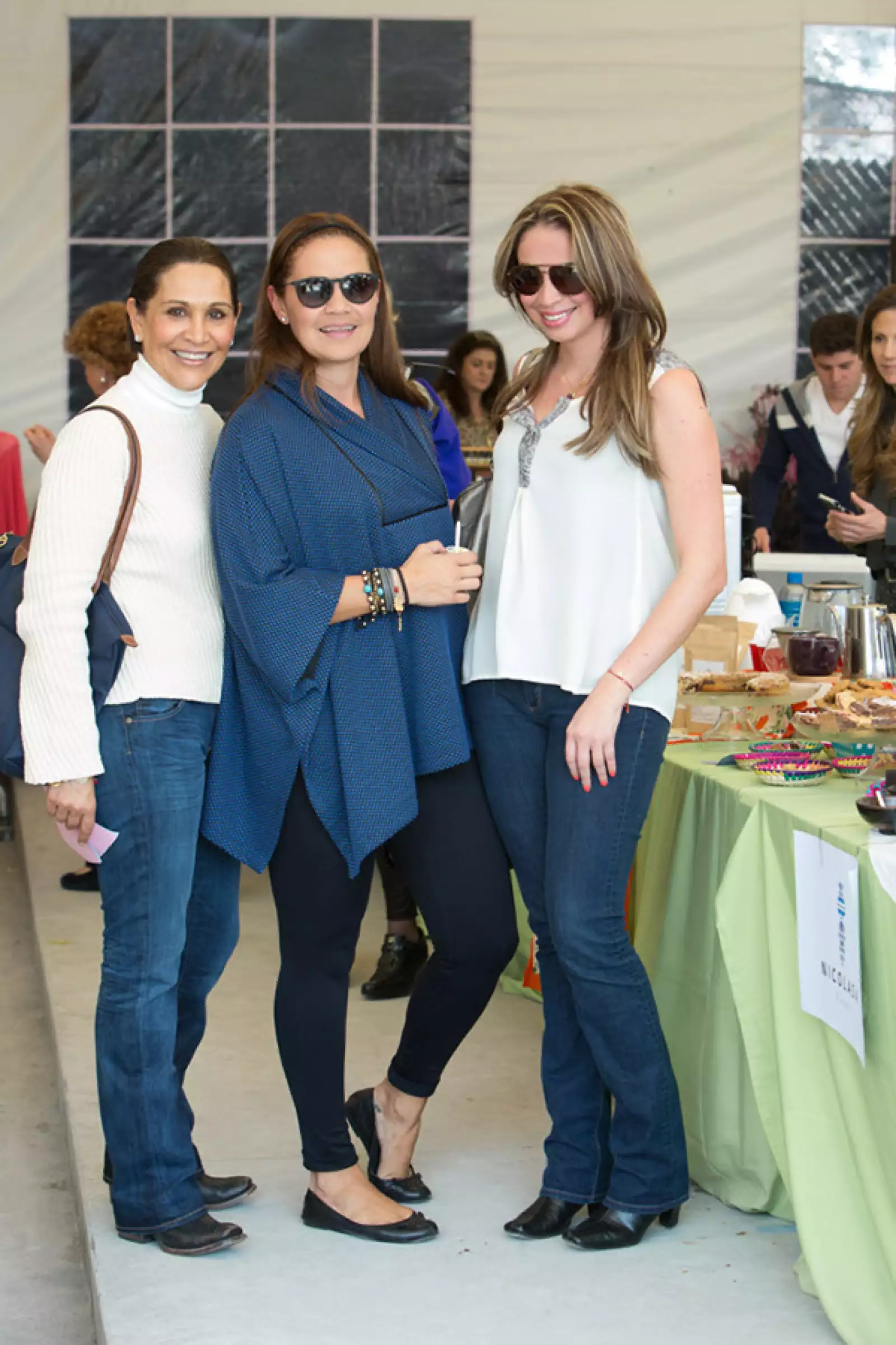 Patricia Yonker, Mónica de Sinibaldi y Gladys Castañeda