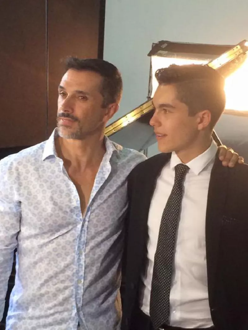 Sergio Mayer y su hijo