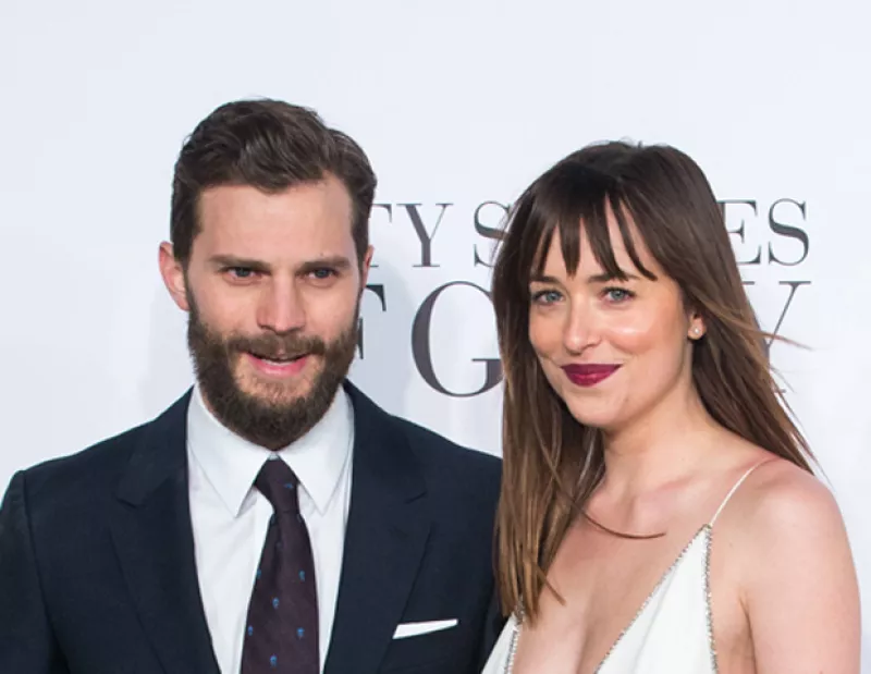 Ellen DeGeneres en Fifty Shades, además Jimmy Fallon entrevista a los protagonistas y Nick Jonas para todas las edades.